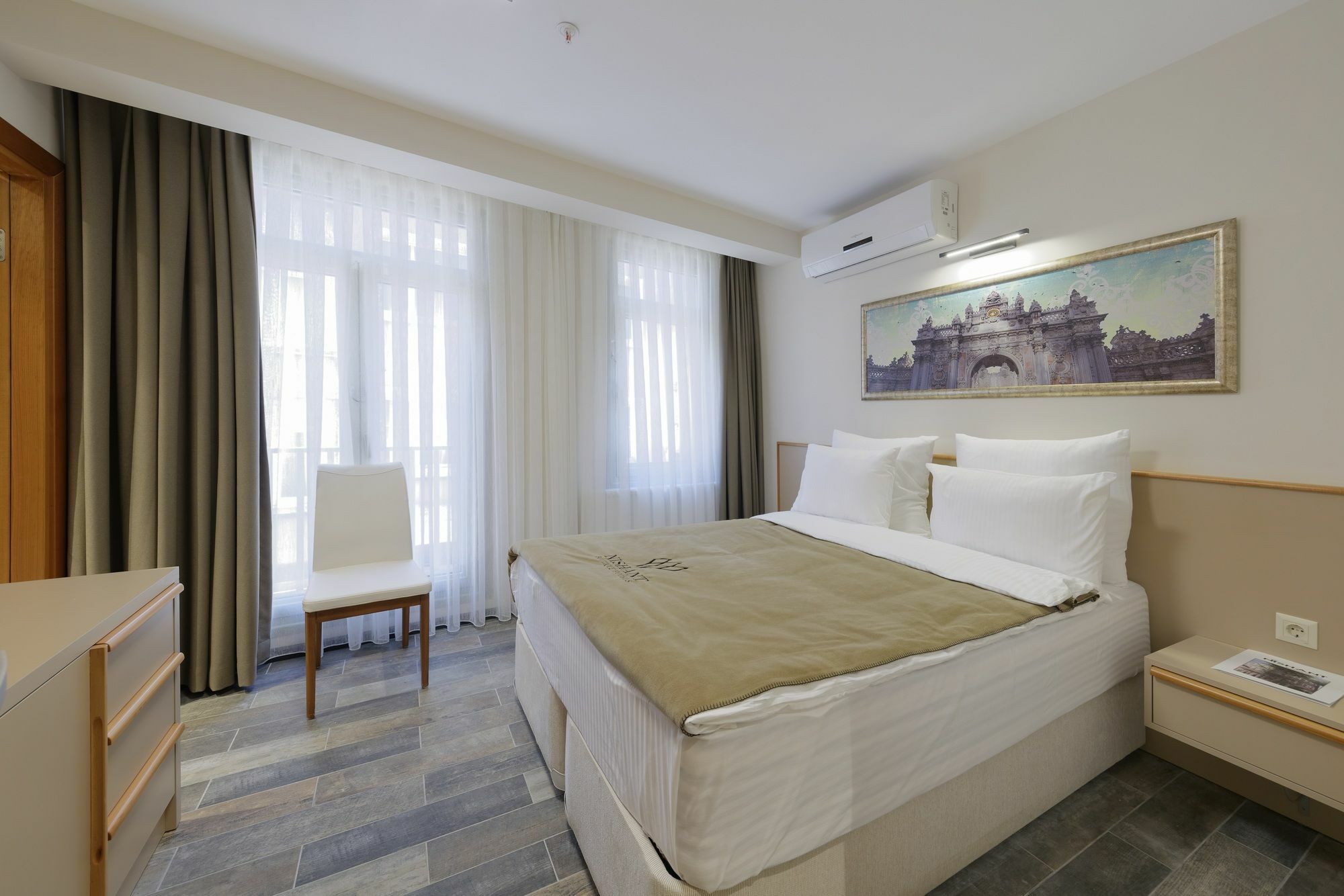 Nishant Hotel Istanbul Bagian luar foto